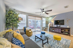 15 Mi to Disney Kissimmee Townhome with Patio